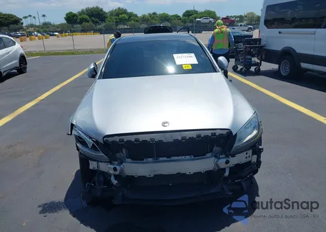 2018 Mercedes-Benz C 300 из США, поврежденный, VIN WDDWF4JB4JR316715